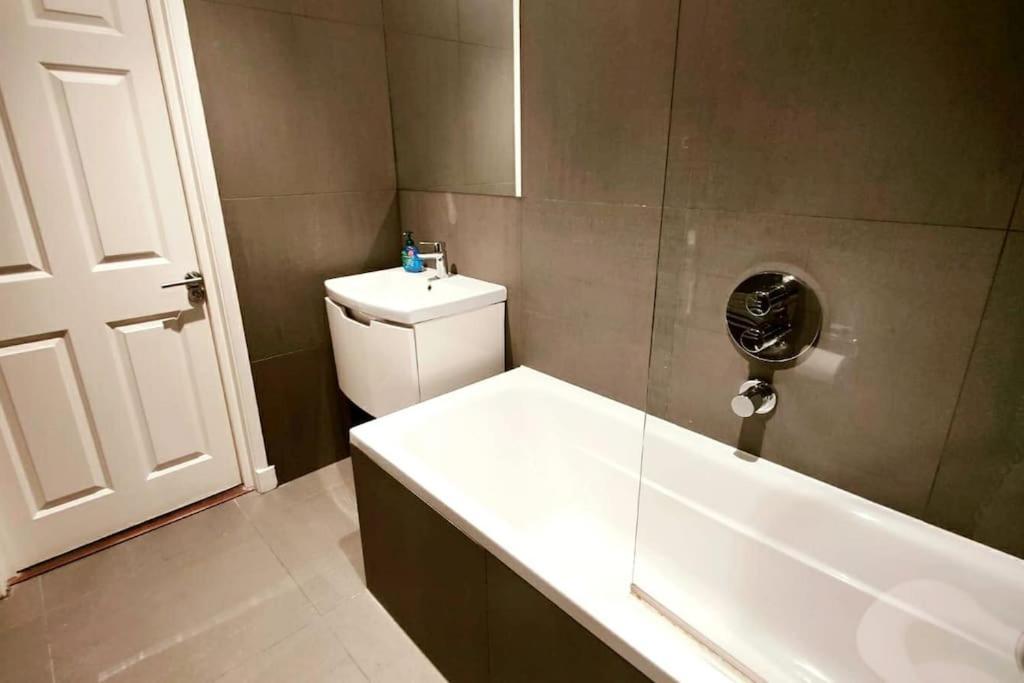 Aldgate Flats In E1. Apartment London Luaran gambar